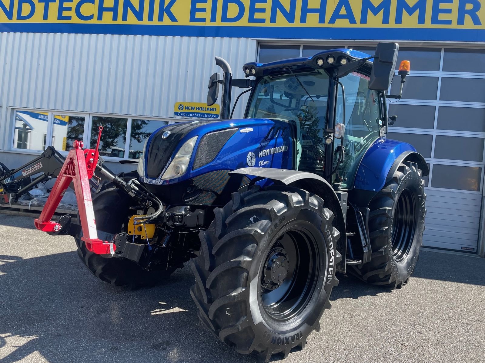 Traktor van het type New Holland T6.180 Auto Command SideWinder II, Gebrauchtmaschine in Burgkirchen (Foto 1)