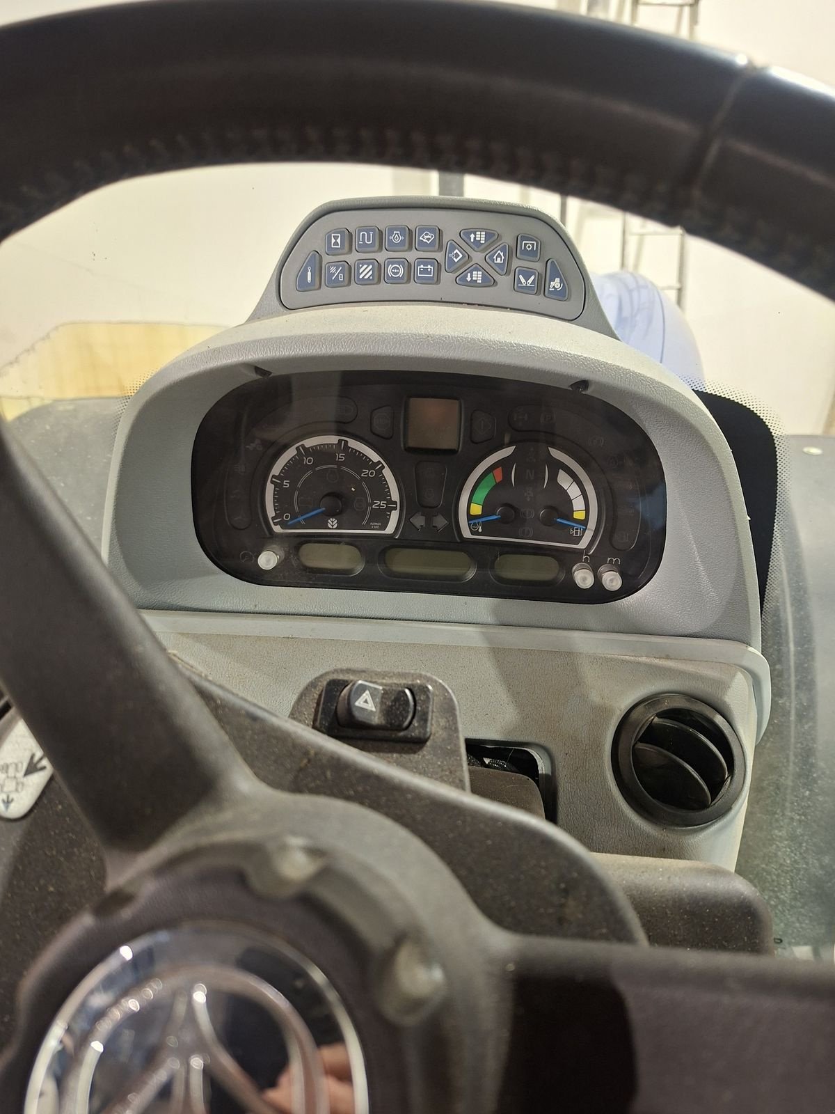 Traktor a típus New Holland T6.180 Auto Command SideWinder II, Gebrauchtmaschine ekkor: Hollenthon (Kép 10)