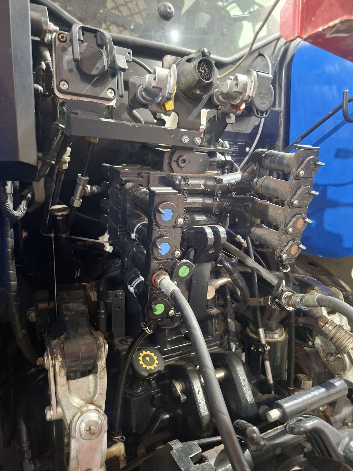 Traktor a típus New Holland T6.180 Auto Command SideWinder II, Gebrauchtmaschine ekkor: Hollenthon (Kép 4)