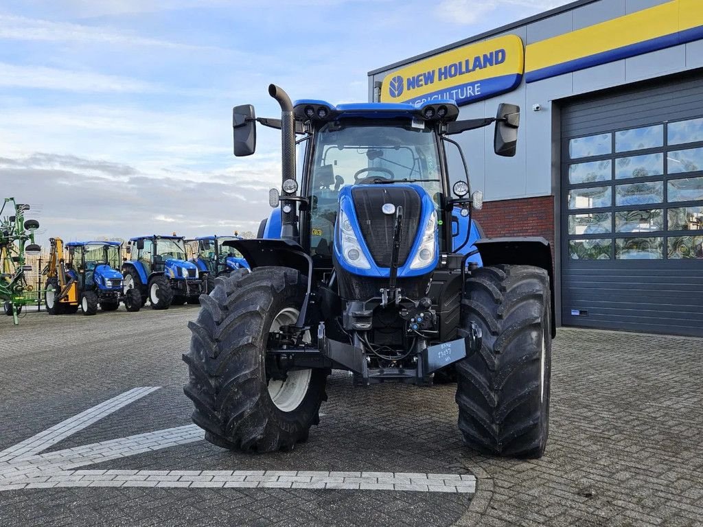 Traktor tipa New Holland T6.180 Autocommand, Gebrauchtmaschine u BENNEKOM (Slika 9)