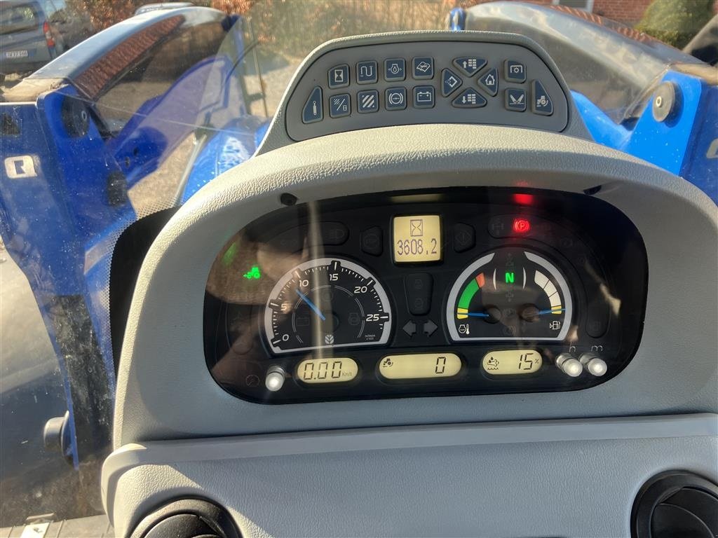 Traktor of the type New Holland T6.180 Dynamic Command Frontlæsser, Gebrauchtmaschine in Thisted (Picture 6)