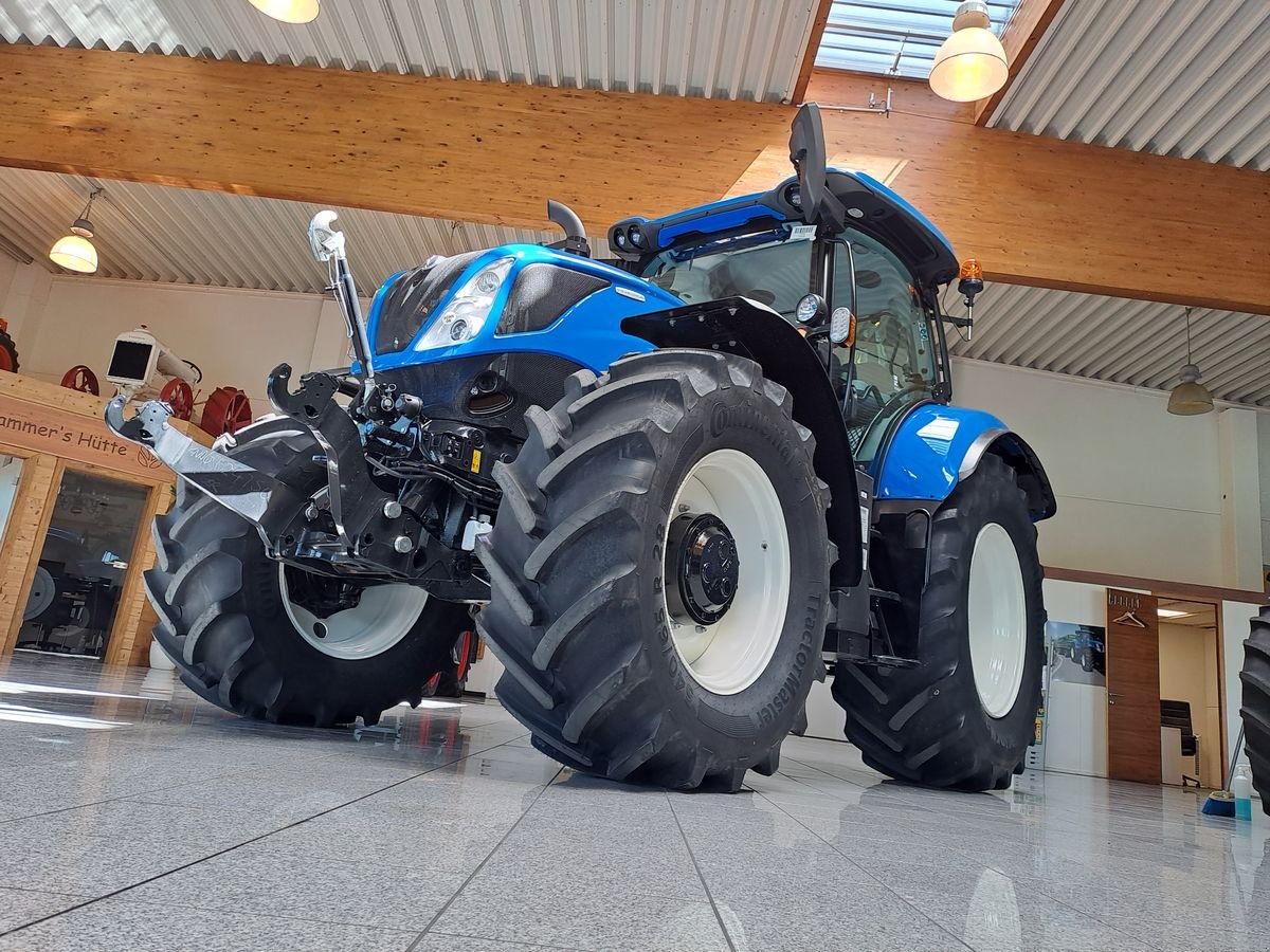 Traktor типа New Holland T6.180 Dynamic Command SideWinder II (Stage V), Neumaschine в Burgkirchen (Фотография 9)