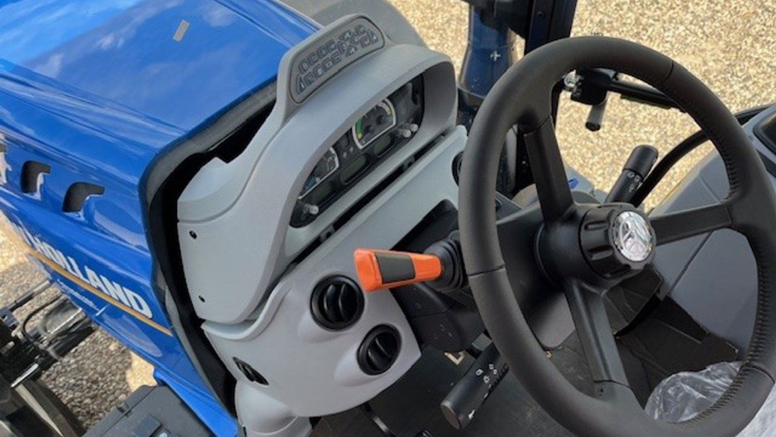 Traktor of the type New Holland T6.180 Electro Command, Gebrauchtmaschine in Skærbæk (Picture 6)