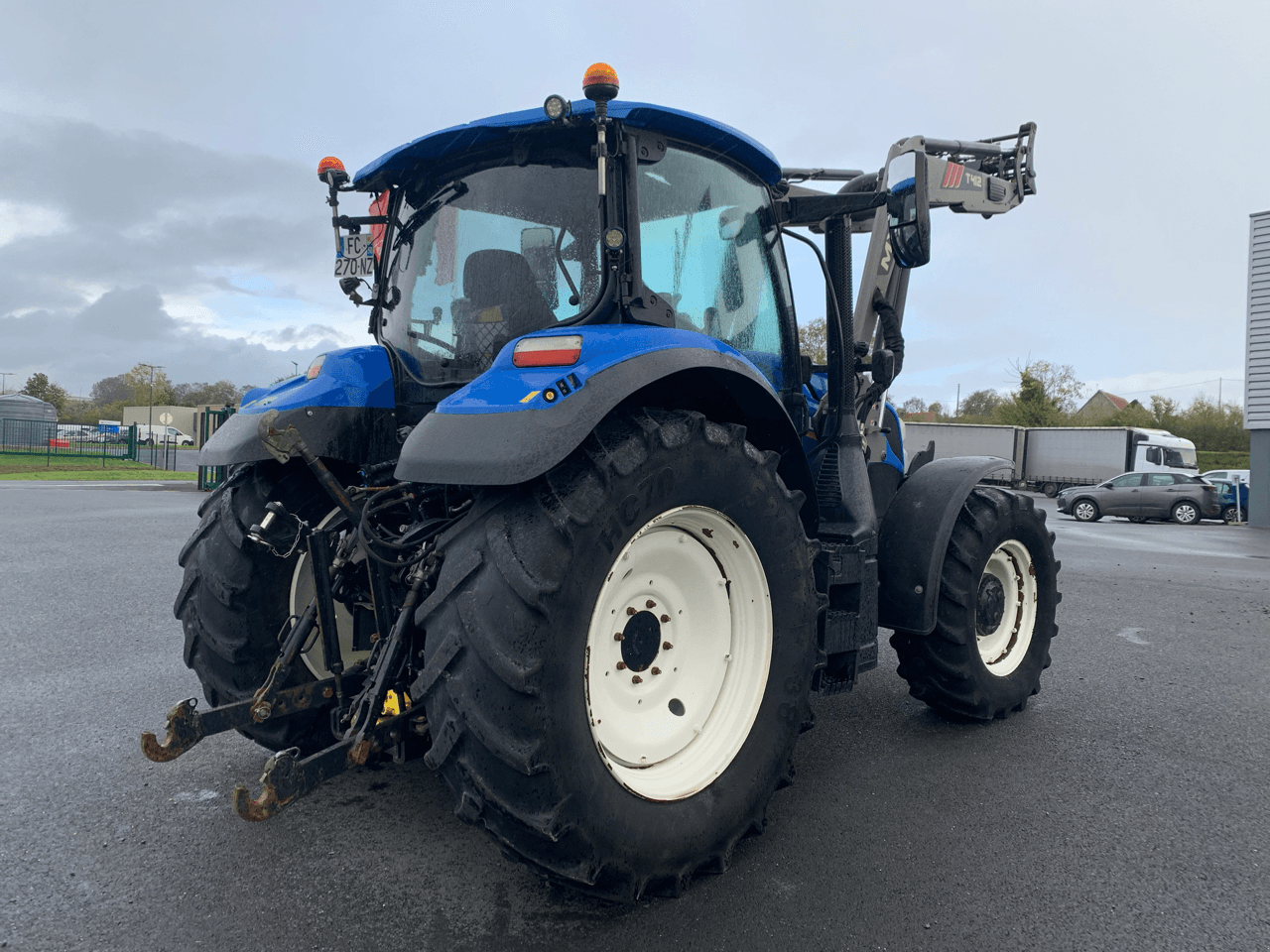 Traktor of the type New Holland T6.180 ELECTROCOMMAND T4B, Gebrauchtmaschine in CONDE SUR VIRE (Picture 4)