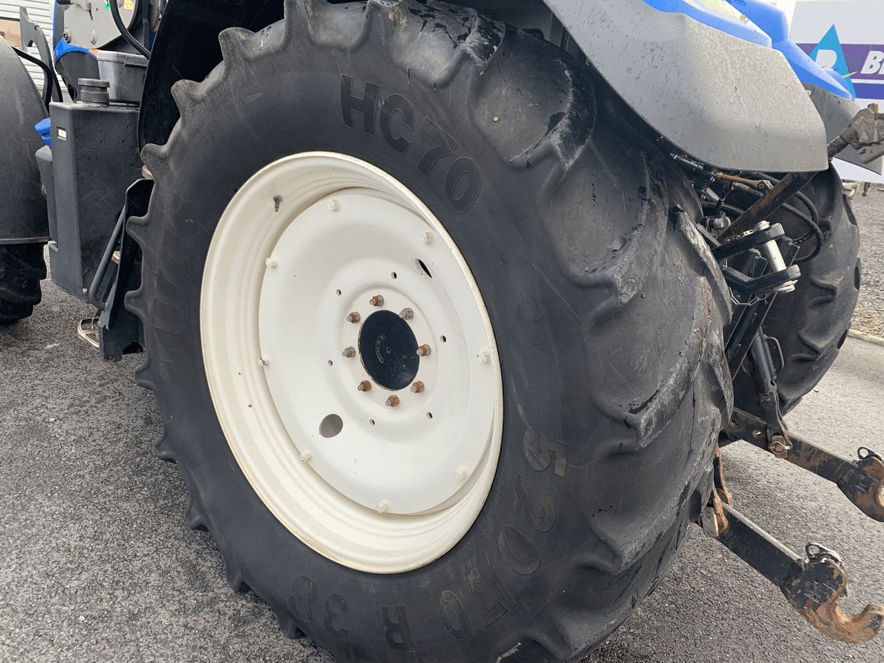 Traktor of the type New Holland T6.180 ELECTROCOMMAND T4B, Gebrauchtmaschine in CONDE SUR VIRE (Picture 7)