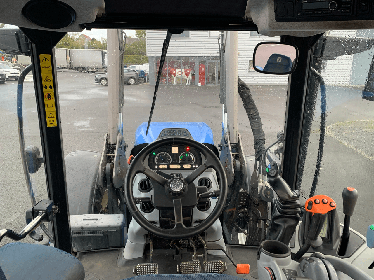Traktor of the type New Holland T6.180 ELECTROCOMMAND T4B, Gebrauchtmaschine in CONDE SUR VIRE (Picture 9)