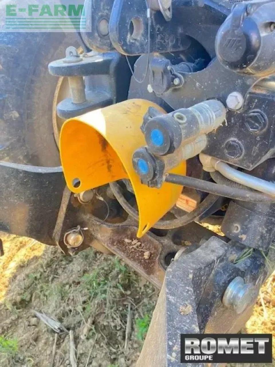 Traktor du type New Holland t6.180, Gebrauchtmaschine en GENNES-SUR-GLAIZE (Photo 7)