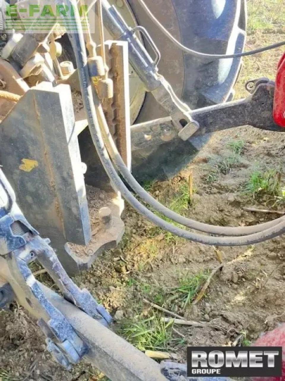 Traktor du type New Holland t6.180, Gebrauchtmaschine en GENNES-SUR-GLAIZE (Photo 8)