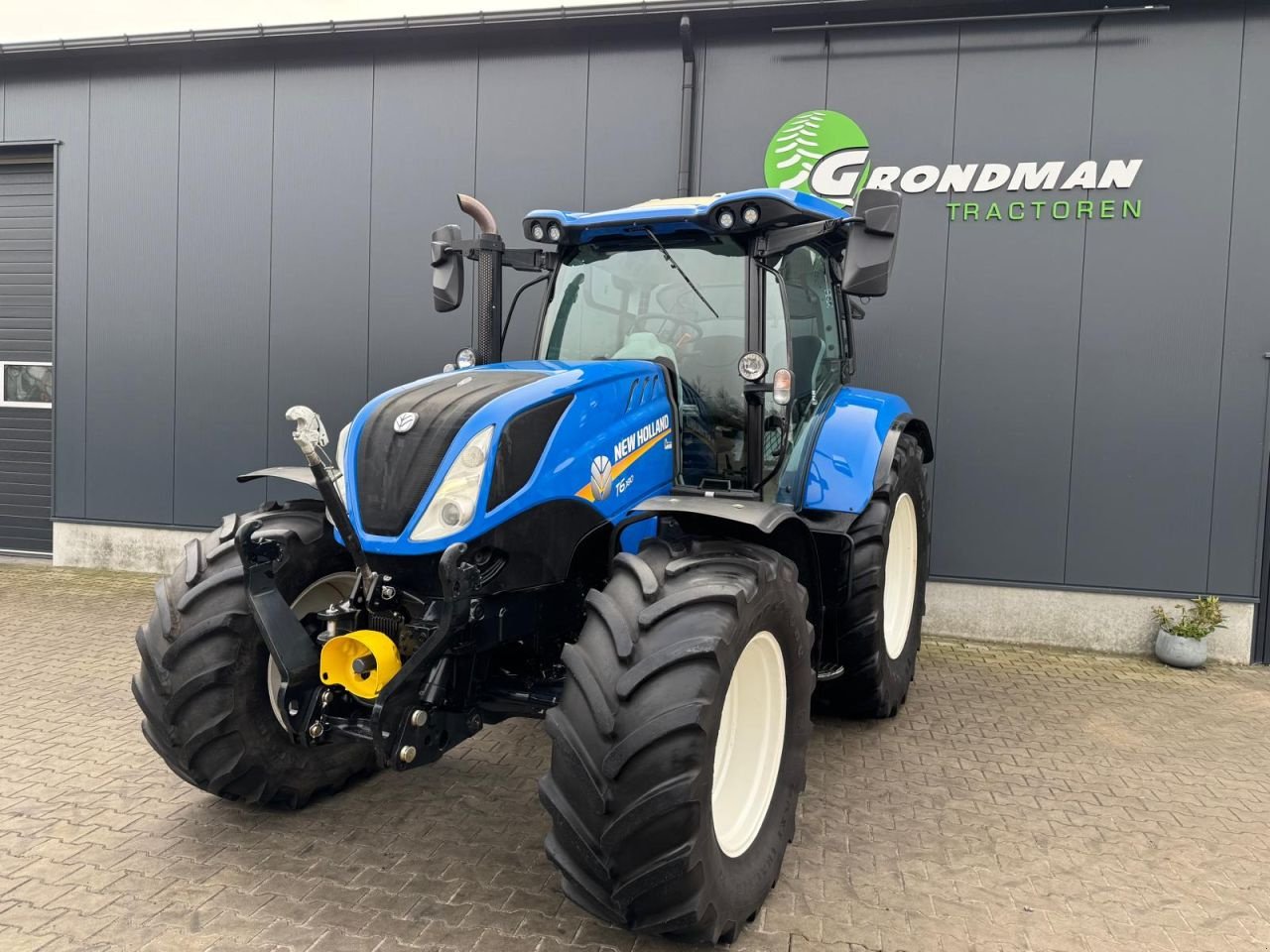 Traktor типа New Holland T6.180, Gebrauchtmaschine в Daarle (Фотография 1)
