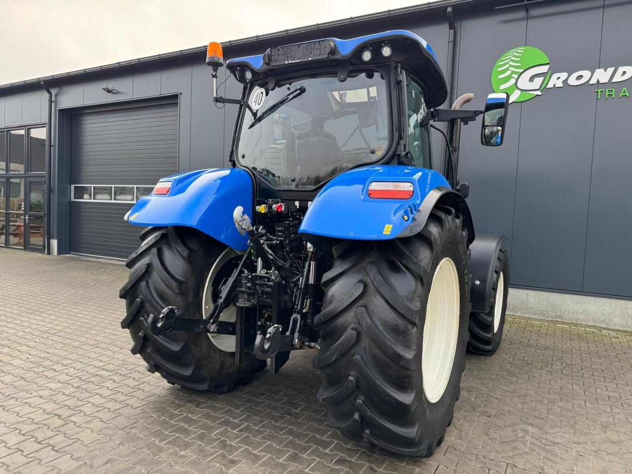 Traktor типа New Holland T6.180, Gebrauchtmaschine в Daarle (Фотография 5)