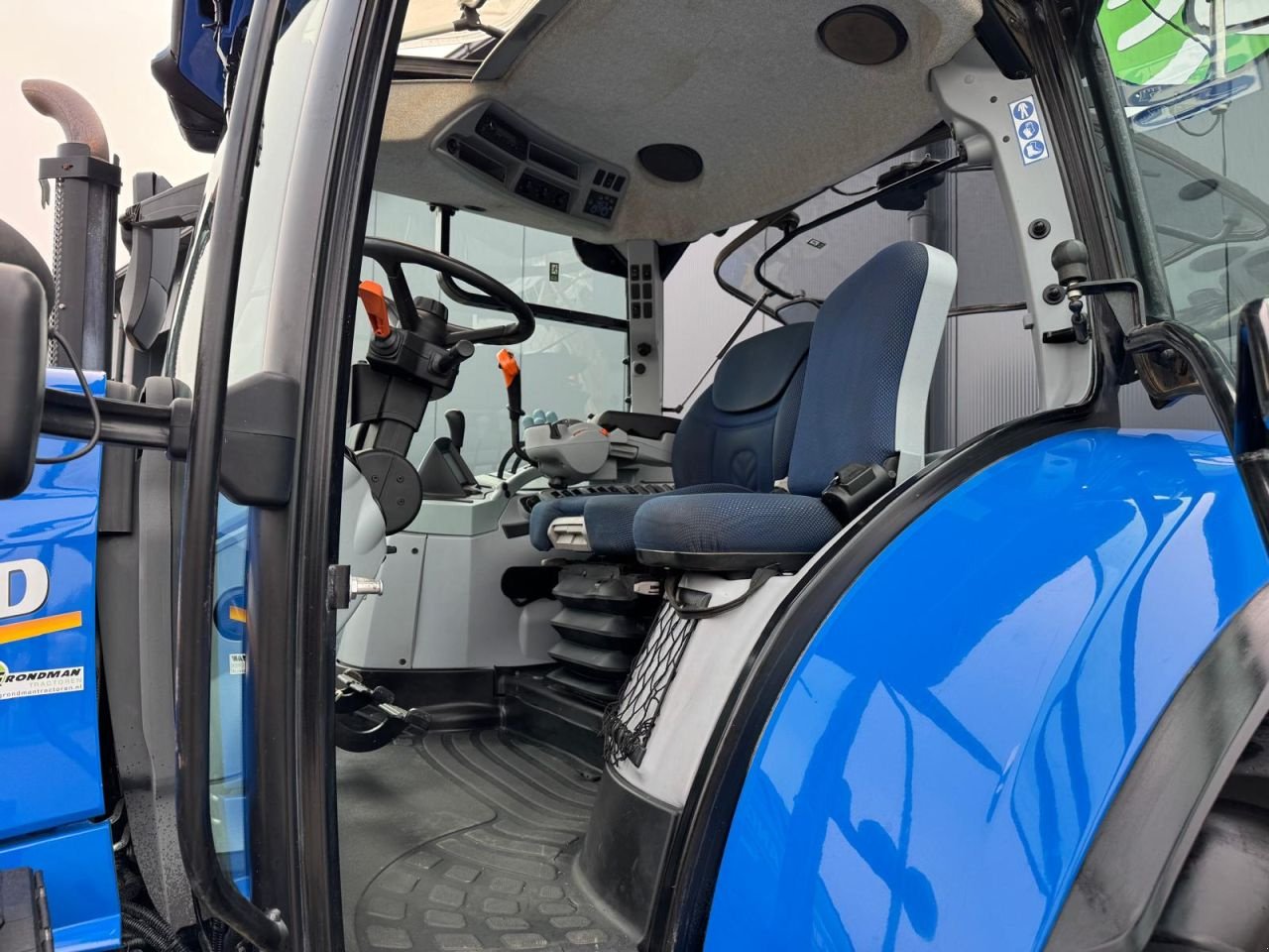 Traktor типа New Holland T6.180, Gebrauchtmaschine в Daarle (Фотография 9)