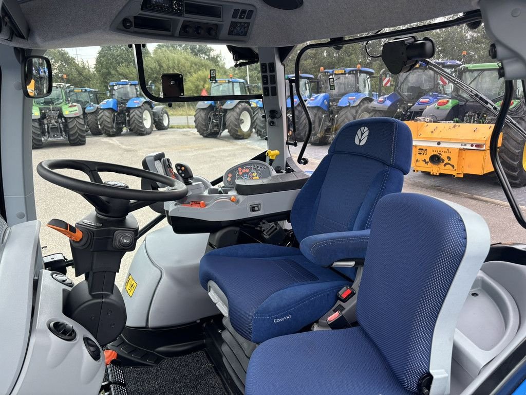 Traktor of the type New Holland T6.180, Gebrauchtmaschine in Heerenveen (Picture 8)