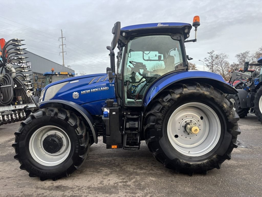 Traktor типа New Holland T6.180, Gebrauchtmaschine в Heerenveen (Фотография 2)