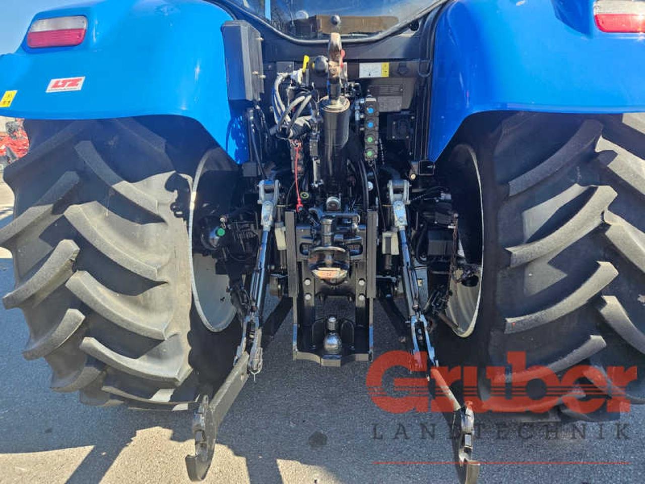 Traktor of the type New Holland T6.180AC, Gebrauchtmaschine in Ampfing (Picture 12)