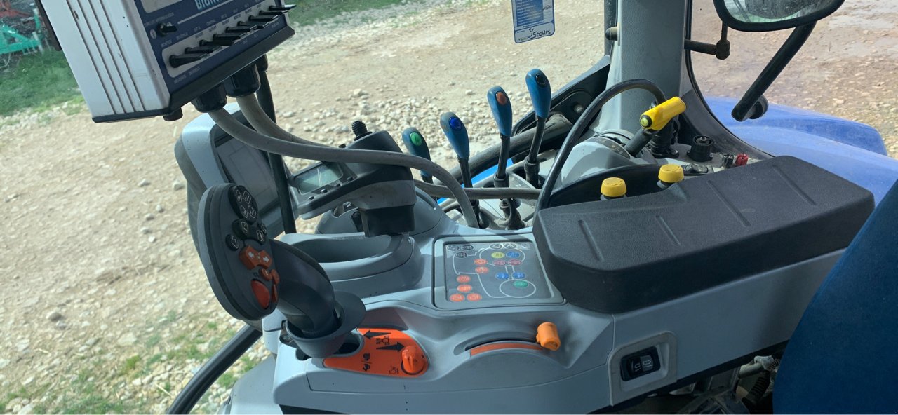 Traktor типа New Holland T6.180dct, Gebrauchtmaschine в Saint-Nabord (Фотография 7)