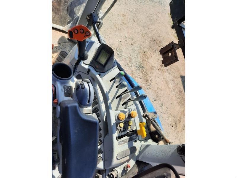 Traktor типа New Holland T7-165S, Gebrauchtmaschine в ANTIGNY (Фотография 7)