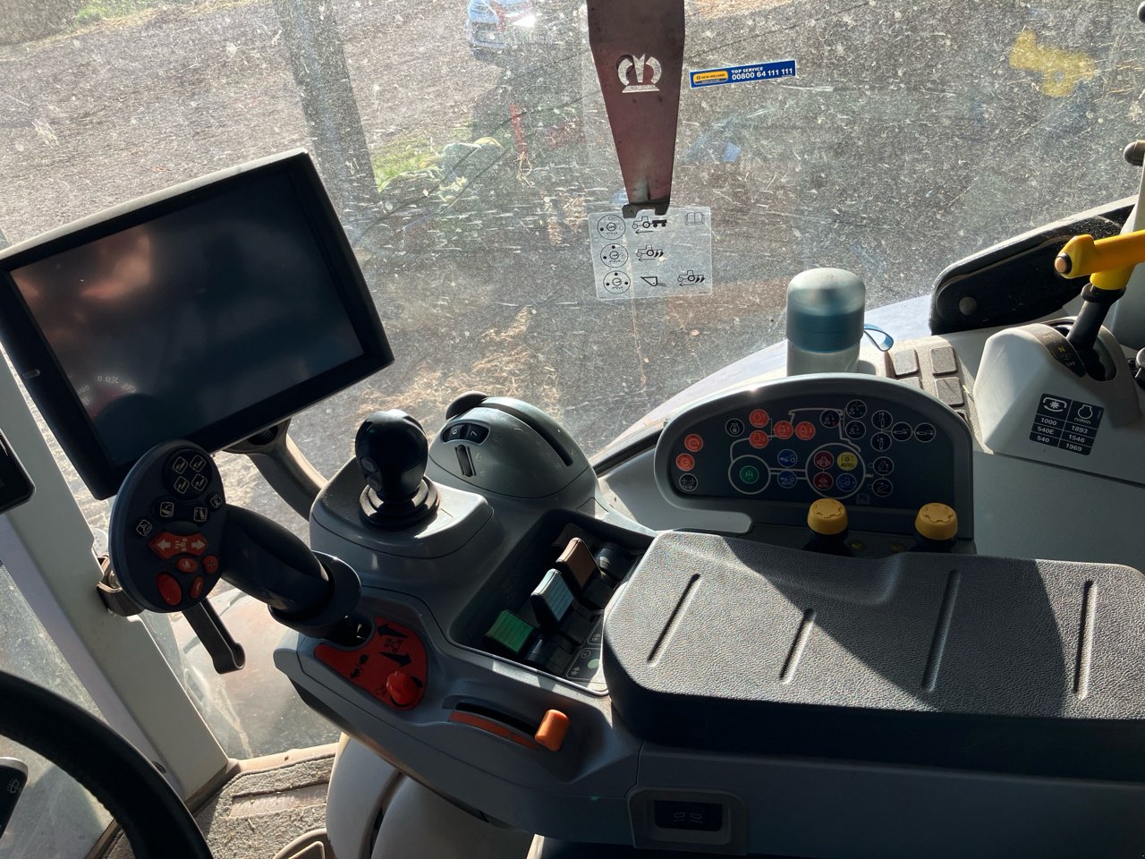 Traktor typu New Holland T7 175, Gebrauchtmaschine v MORLHON LE HAUT (Obrázek 11)