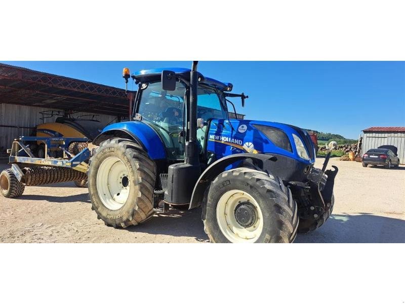 Traktor des Typs New Holland T7-190RC, Gebrauchtmaschine in CHAUMONT (Bild 1)