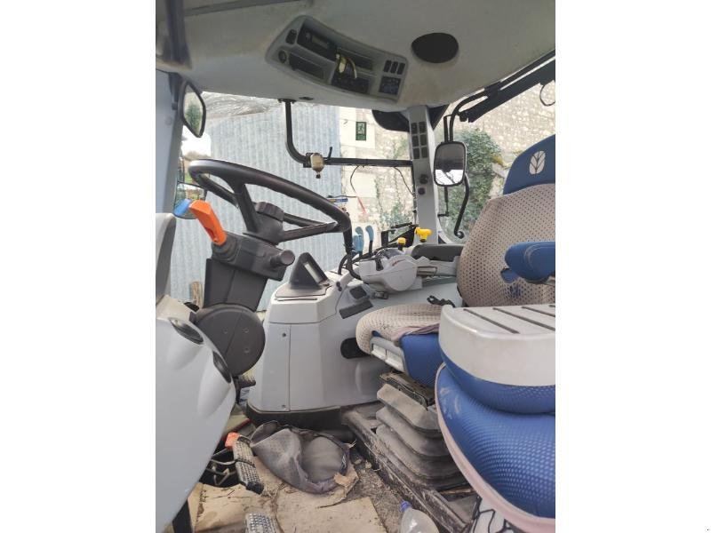 Traktor van het type New Holland T7-190RC, Gebrauchtmaschine in ANTIGNY (Foto 4)