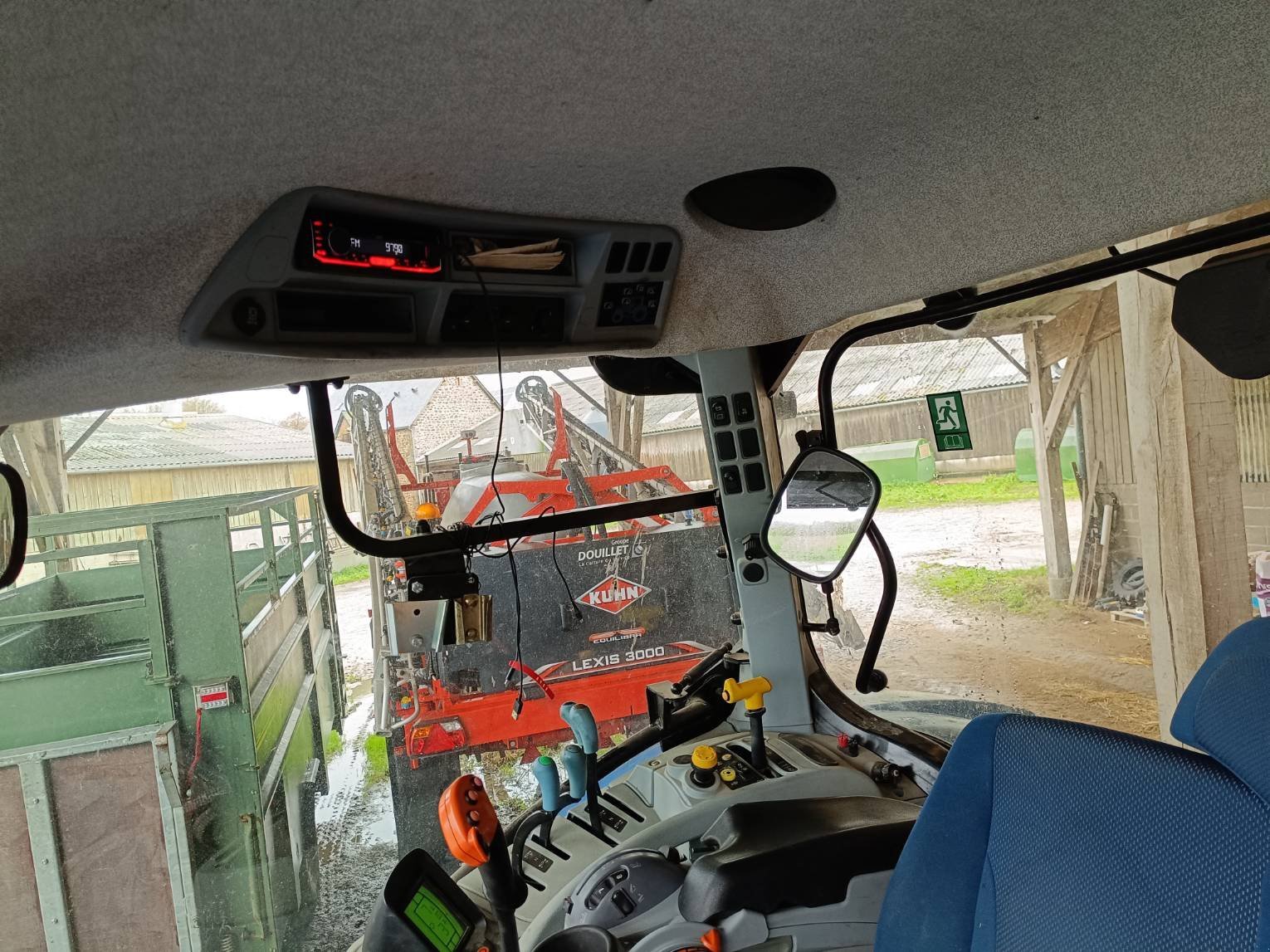 Traktor του τύπου New Holland T7 195S, Gebrauchtmaschine σε Le Horps (Φωτογραφία 4)