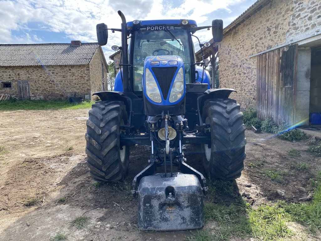 Traktor typu New Holland T7 200 AUTOCOMMAND, Gebrauchtmaschine v PIERRE BUFFIERE (Obrázek 5)