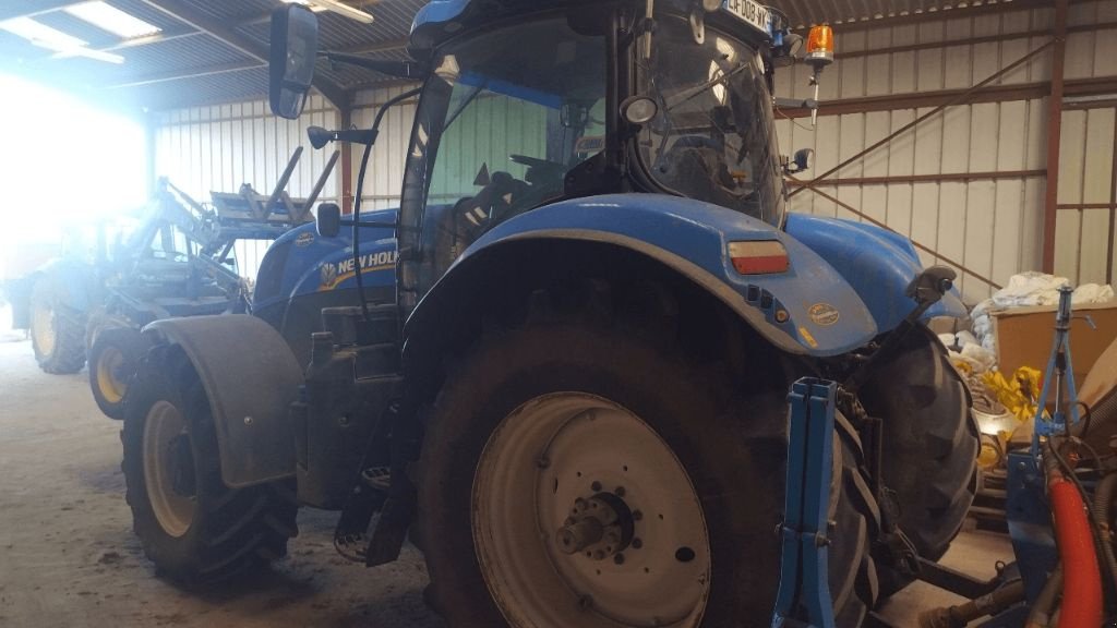 Traktor typu New Holland T7 200 POWER, Gebrauchtmaschine v ENNEZAT (Obrázek 5)