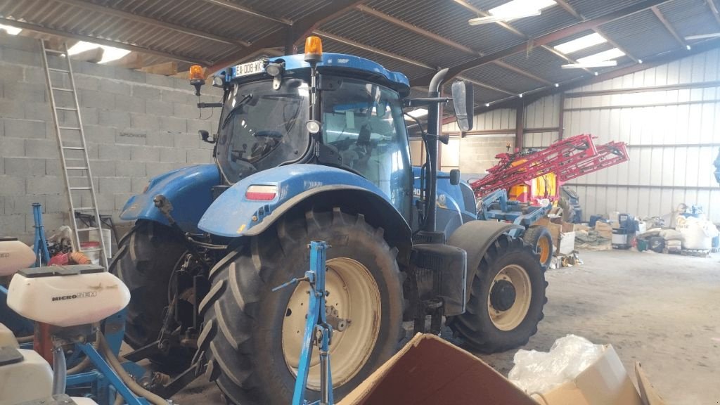 Traktor typu New Holland T7 200 POWER, Gebrauchtmaschine v ENNEZAT (Obrázek 6)