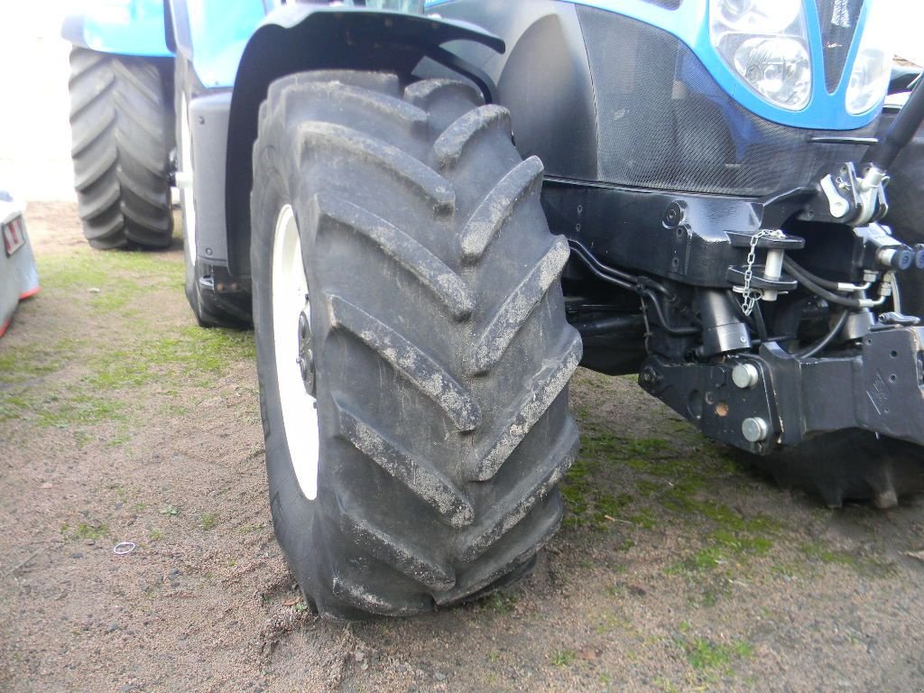 Traktor za tip New Holland T7 200 POWER, Gebrauchtmaschine u ENNEZAT (Slika 3)