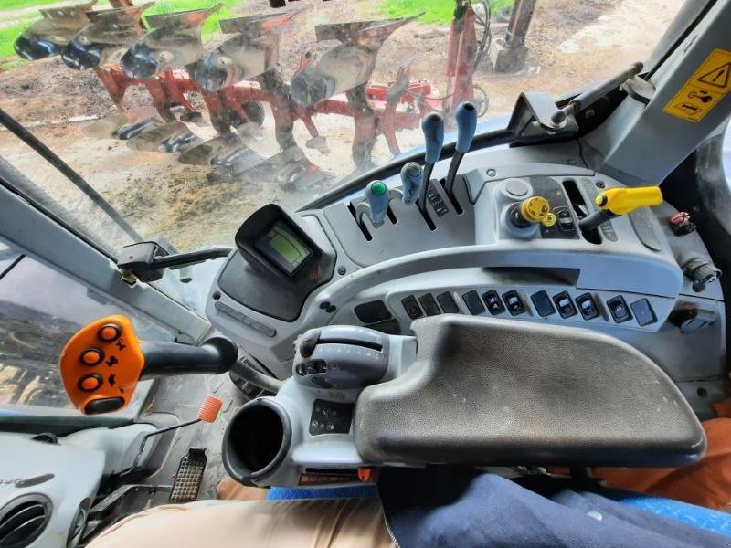 Traktor of the type New Holland T7-200PC, Gebrauchtmaschine in ANTIGNY (Picture 8)