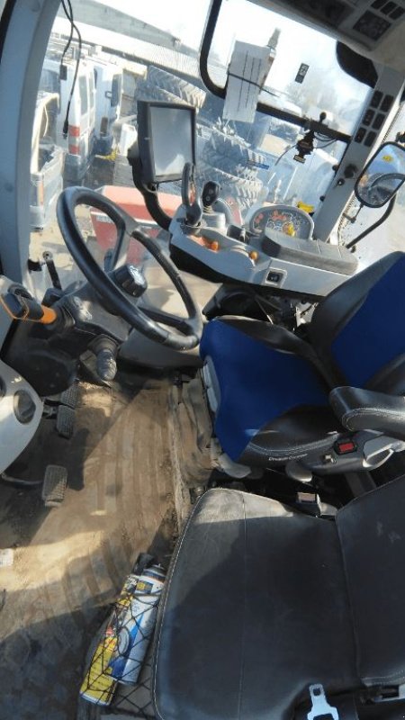 Traktor typu New Holland T7 210 AUTO, Gebrauchtmaschine v ENNEZAT (Obrázek 7)