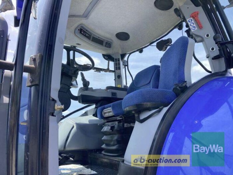 Traktor des Typs New Holland T7 210 AUTOCOMAND, Gebrauchtmaschine in Dinkelsbühl (Bild 2)