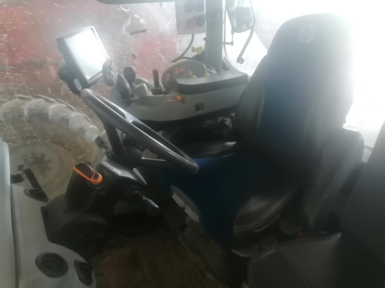 Traktor typu New Holland T7 210 SW, Gebrauchtmaschine v Lalœuf (Obrázek 11)