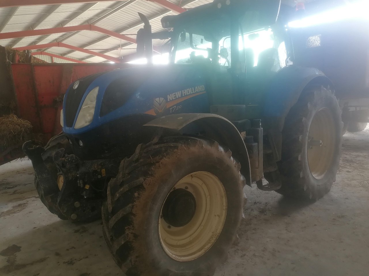 Traktor typu New Holland T7 210 SW, Gebrauchtmaschine v Lalœuf (Obrázek 3)