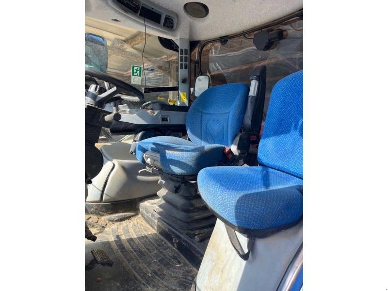 Traktor del tipo New Holland T7-210AC, Gebrauchtmaschine en ANTIGNY (Imagen 5)