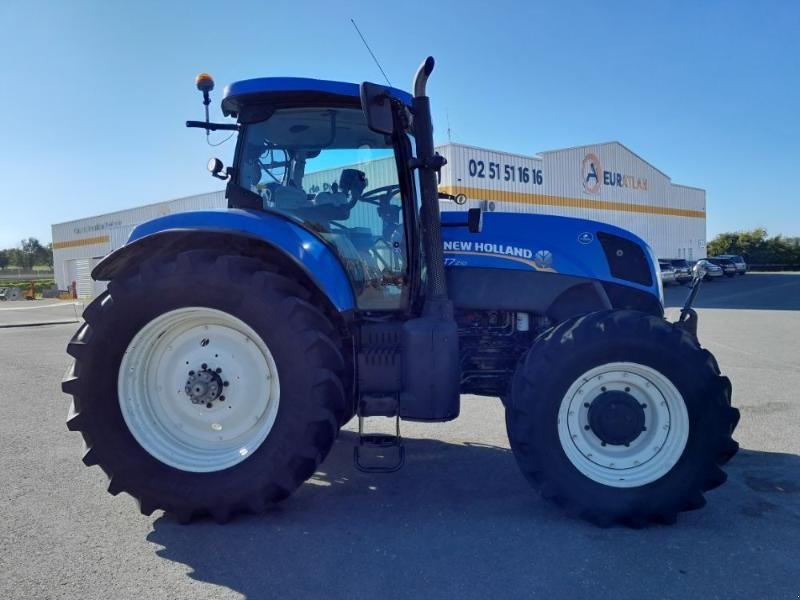 Traktor of the type New Holland T7-210PC-SW, Gebrauchtmaschine in ANTIGNY (Picture 4)