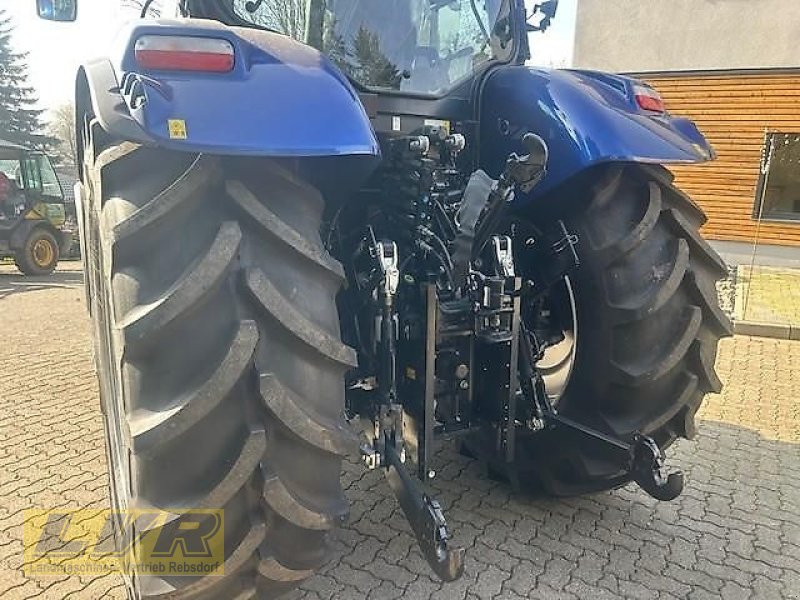 Traktor des Typs New Holland T7 225 AC  Aktionsmaschine / Sonderpreis, Vorführmaschine in Steinau-Rebsdorf (Bild 5)