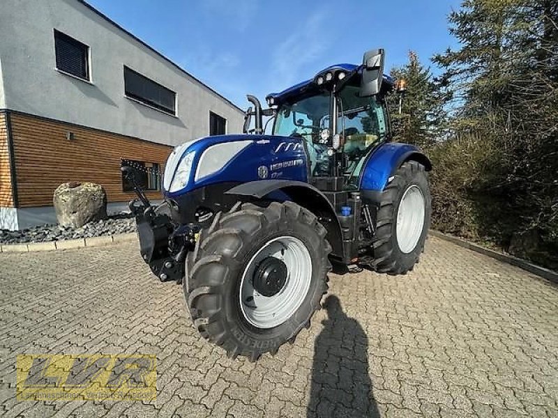 Traktor des Typs New Holland T7 225 AC  Aktionsmaschine / Sonderpreis, Vorführmaschine in Steinau-Rebsdorf (Bild 2)