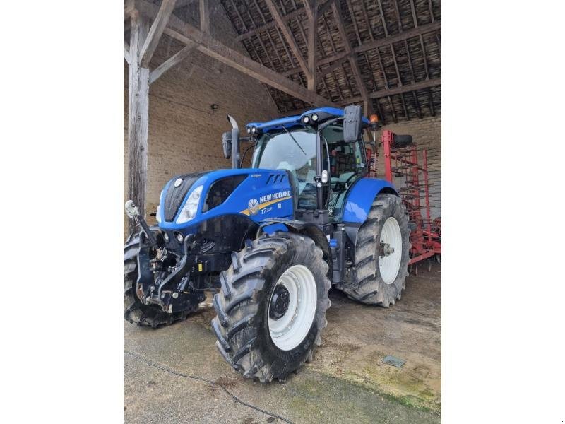Traktor des Typs New Holland T7-225, Gebrauchtmaschine in CHAUMONT (Bild 3)