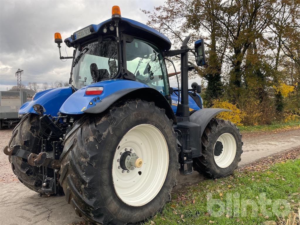 Traktor Türe ait New Holland T7 230 AC, Gebrauchtmaschine içinde Düsseldorf (resim 3)