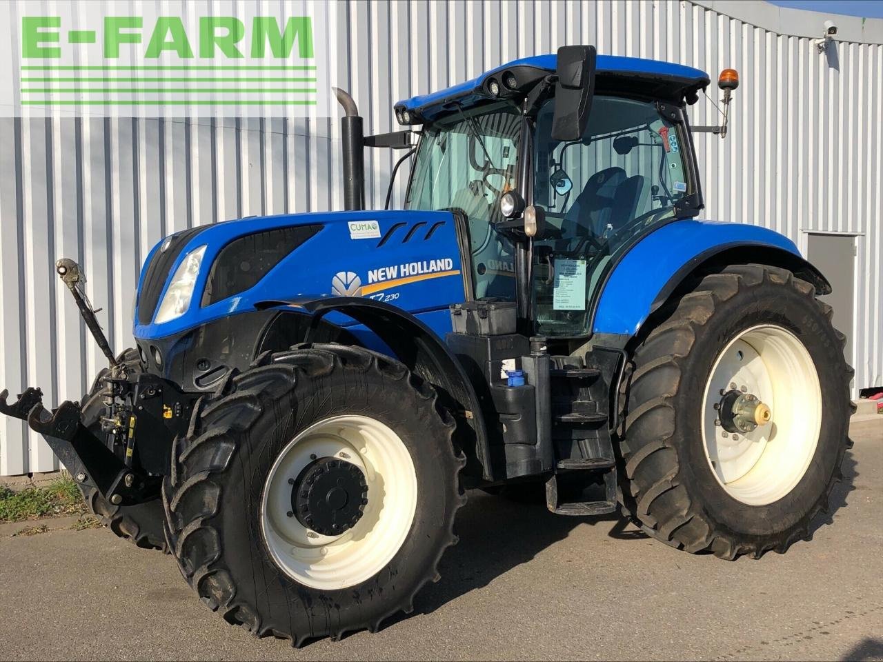 Traktor типа New Holland t7 230, Gebrauchtmaschine в CHEMINOT (57 - MOSELLE) (Фотография 1)