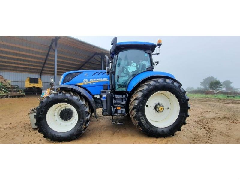 Traktor des Typs New Holland T7-230PC-SW, Gebrauchtmaschine in ANTIGNY (Bild 6)