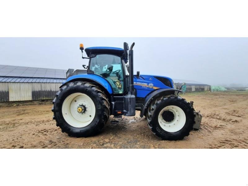 Traktor des Typs New Holland T7-230PC-SW, Gebrauchtmaschine in ANTIGNY (Bild 4)
