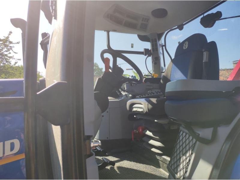 Traktor del tipo New Holland T7-230PC, Gebrauchtmaschine en ANTIGNY (Imagen 4)