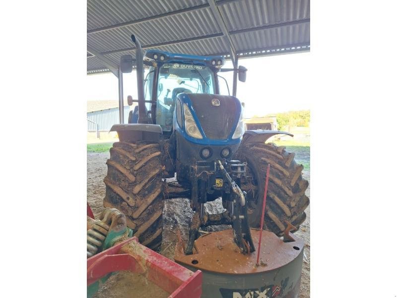 Traktor типа New Holland T7-230PC, Gebrauchtmaschine в ANTIGNY (Фотография 2)