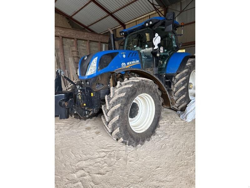 Traktor du type New Holland T7-260AC, Gebrauchtmaschine en CHAUMONT (Photo 1)