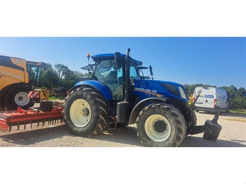 Traktor Türe ait New Holland T7-260PC-SW, Gebrauchtmaschine içinde CHAUMONT (resim 1)