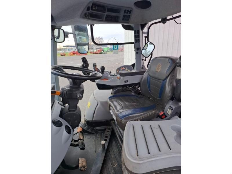 Traktor of the type New Holland T7-270AC, Gebrauchtmaschine in ANTIGNY (Picture 10)