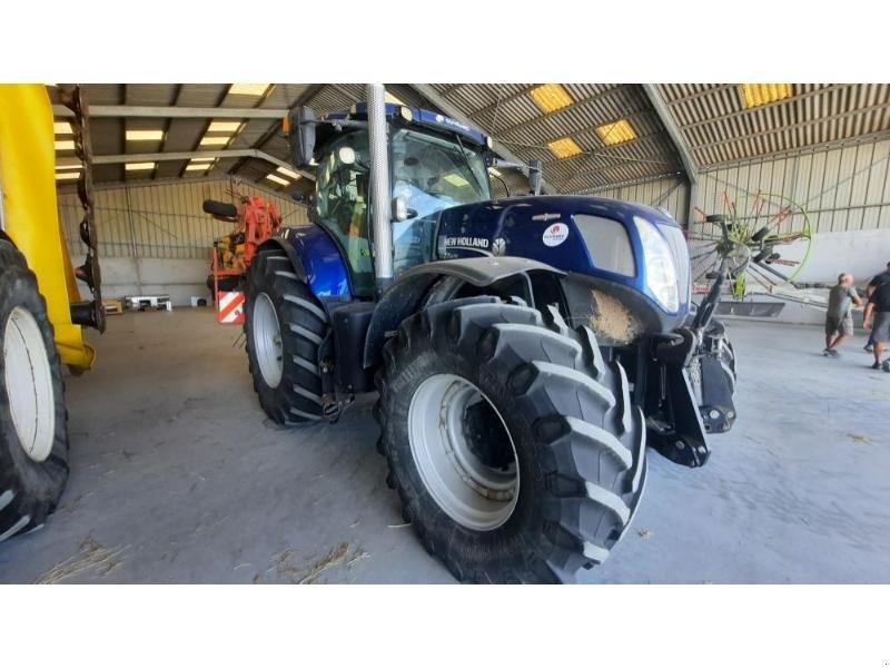 Traktor Türe ait New Holland T7-270AC, Gebrauchtmaschine içinde ANTIGNY (resim 3)