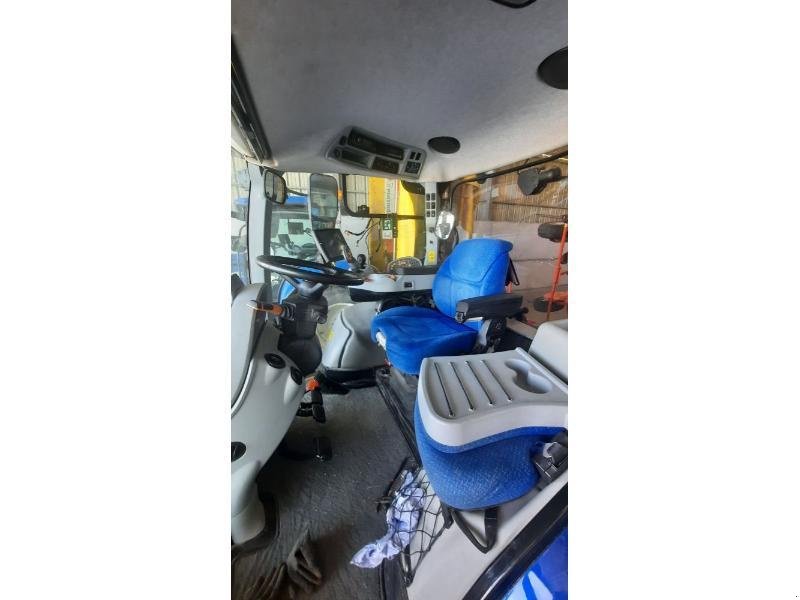 Traktor Türe ait New Holland T7-270AC, Gebrauchtmaschine içinde ANTIGNY (resim 6)