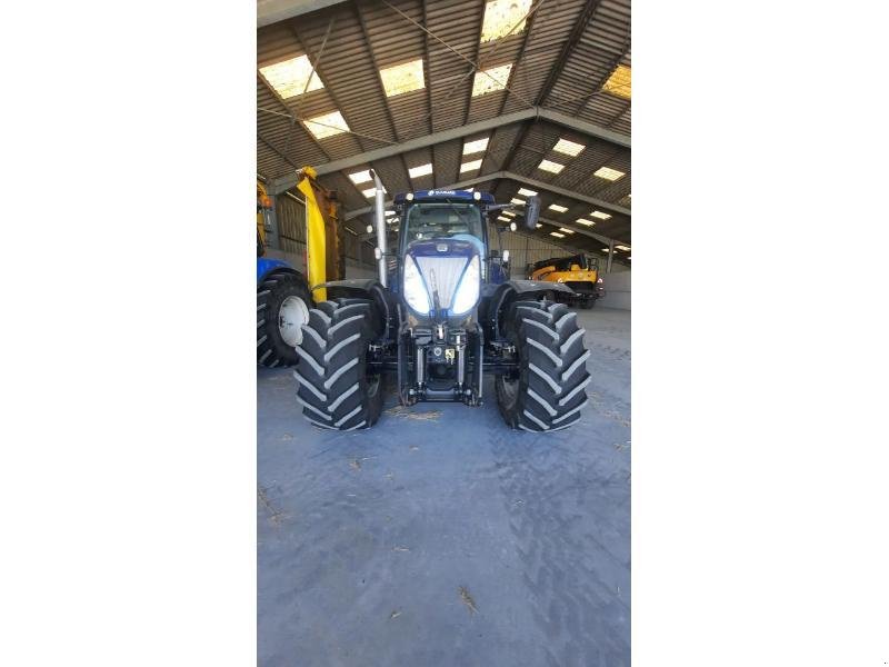 Traktor Türe ait New Holland T7-270AC, Gebrauchtmaschine içinde ANTIGNY (resim 2)